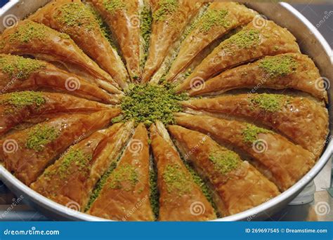 Middle Eastern Arabic Authentic Dessert Kunafa with Phyllo Pastry Stock ...