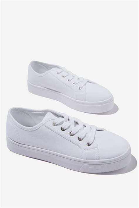 canva shoes thumbnail 4