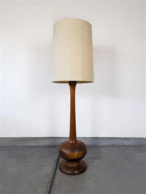 Vintage Mid Century Walnut Floor Lamp For Sale at 1stDibs