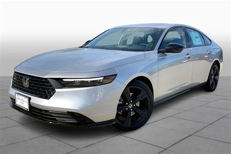 El Honda Accord Hybrid 2024: ¿Un Sedán Clásico con un Toque Eléctrico?