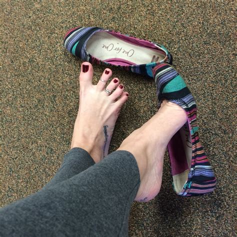 Goddesssapphire Oldie Goldies Lovely Feet (8 photos) Sexy Feets - Celeb ...