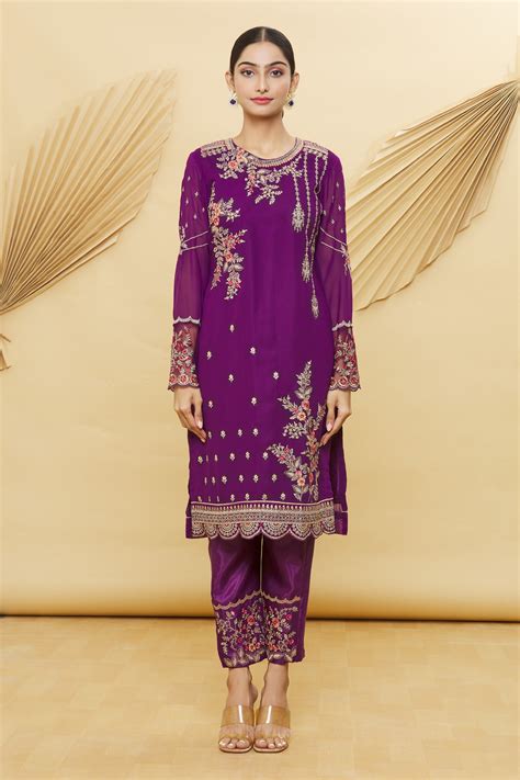 Buy Purple Georgette Embroidery Round Neck Kurta Set For Women by ...