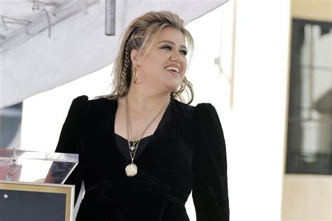 Kelly Clarkson Reveals New Album To Be Released In A 'Really Cool' Way ...