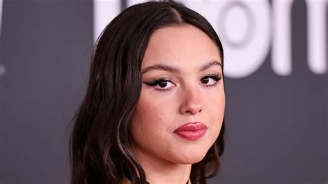 Olivia Rodrigo's Black Nail Polish Is Very Chipped, and She's Very OK ...