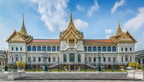 Places To Visit In Bangkok In 2024: Attractions & Sightseeing!