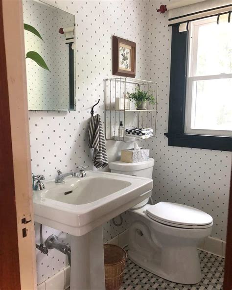 Patterned Walls and Flooring Decorate a Bathroom - Soul & Lane