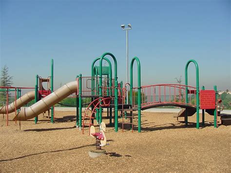 Facilities • Ronald Reagan Park