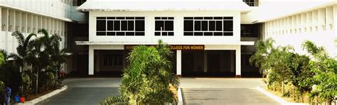 Vivekanandha Nursing College for Women