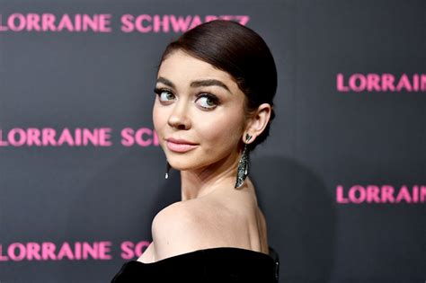 Sarah Hyland Hospitalized: Star Shares Pictures of Swollen Face - Newsweek
