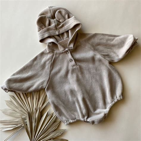 Bear hood neutral baby onesie | Baby outfits newborn, Winter baby ...