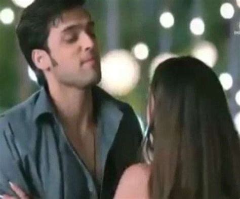 लिप लॉक पर ट्रोल हुए ‘कसौटी जिंदगी के 2’ के भाई-बहन, एक्ट्रेस को देनी ...