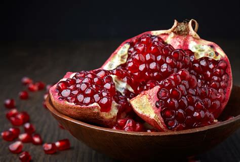 Pomegranate: natural aphrodisiac