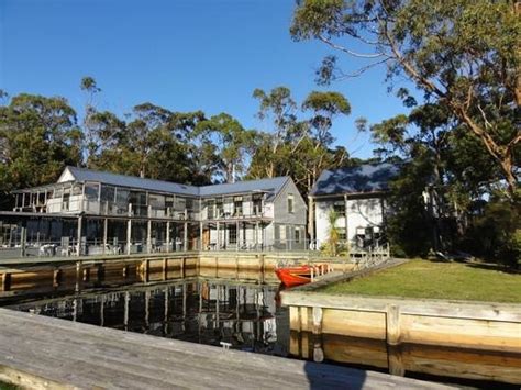 RISBY COVE BOUTIQUE HOTEL (Strahan, Tasmania) - Motel Reviews, Photos ...