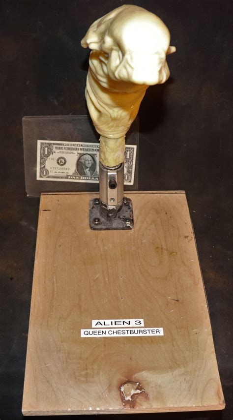 Alien Resurrection Chestburster 的图像结果