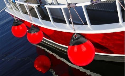 Using Boat Fenders 的图像结果