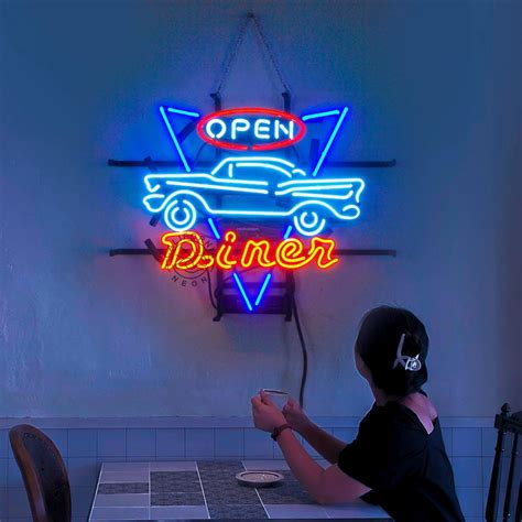 Diner Sign Design 的图像结果
