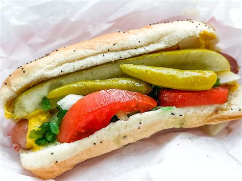 First Look: Chicago Style Dog’s, The Newest Player in the Chicago Grub ...