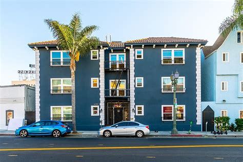 The Avenue Hollywood Ca