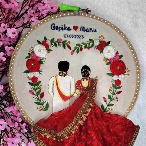 Customized wedding gifts for couple 60 photos - Astyledwedding.com
