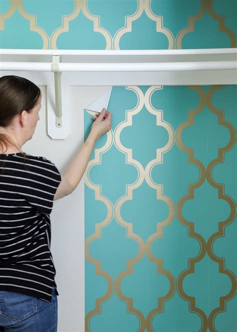 White Peeling Wallpaper