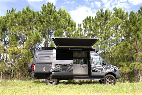 Customized Sprinter Vans 的图像结果