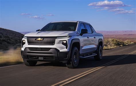 2024 Chevrolet Silverado EV Range EPA Rated at 450 Miles | GM Inside ...
