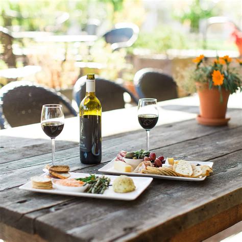 What Is Another Term For Wine And Dine at Carroll Zabala blog