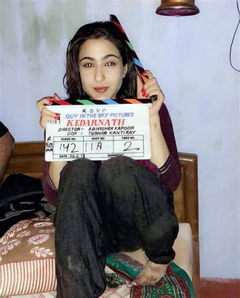 Sara Ali Khan Hints At ‘Simplest Ways To Win Her Heart’, Fans Take a Note