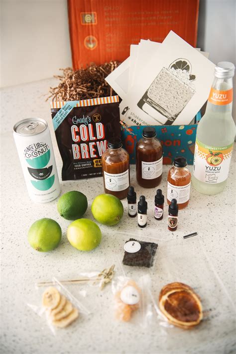 Shaker and Spoon Cocktail Subscription Kit Review | PS Food