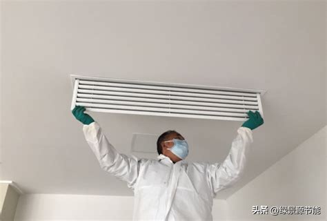 杭州一女子准备清洗空调滤网 打开盖板的一刹那吓坏了_杭州网