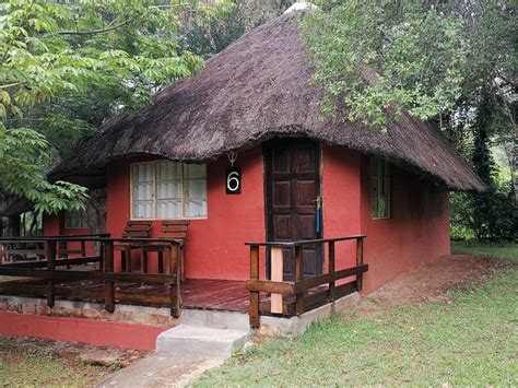 RAINBOW RIVER LODGE (Divundu) - Specialty Inn Reviews & Photos ...