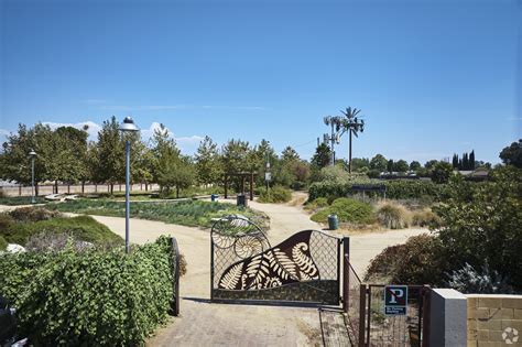 Tarzana, CA City Guide | About Living in Tarzana - Homes.com