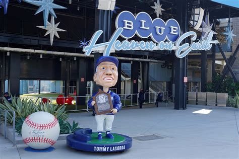 Dodgers Promotional Schedule: Best Bobbleheads, Jerseys and More ...