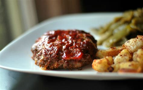Bacon Cheeeseburger Mini Meatloaf Patties - Aunt Bee's Recipes