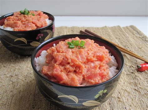 Spicy tuna donburi, or don, is a Japanese dish of spicy tuna sashimi ...