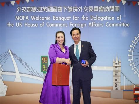 British lawmakers' Taiwan visit angers China