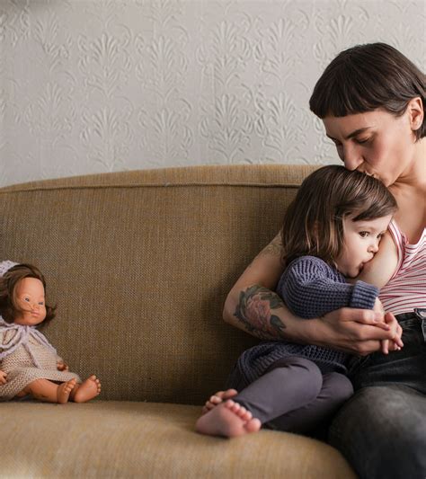 Extended Breastfeeding: The Benefits Of Breastfeeding Past 1 Year