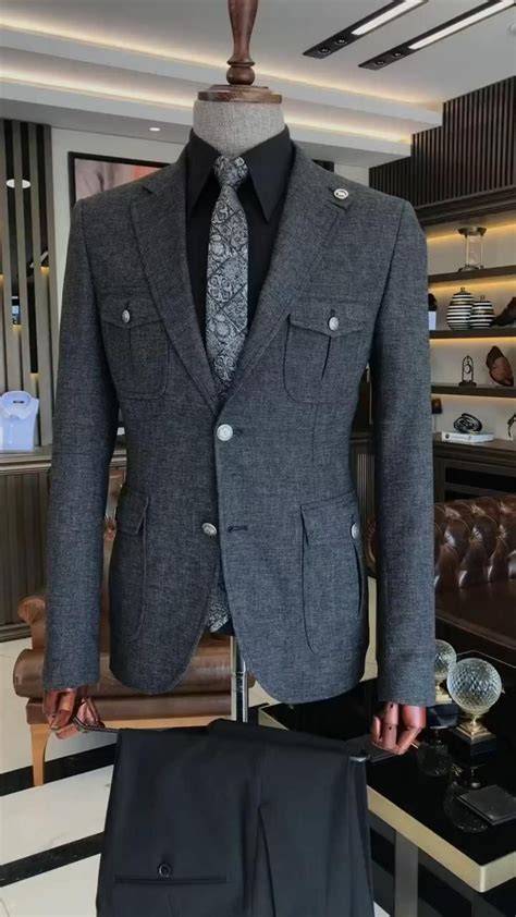 Informal Attire 的图像结果