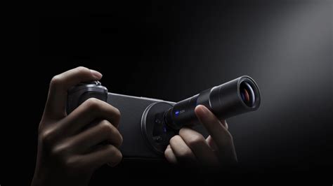 DSLR सारखे फोटो काढणारा शक्तिशाली Vivo X200 Ultra लाँच; जाणून घ्या किंमत