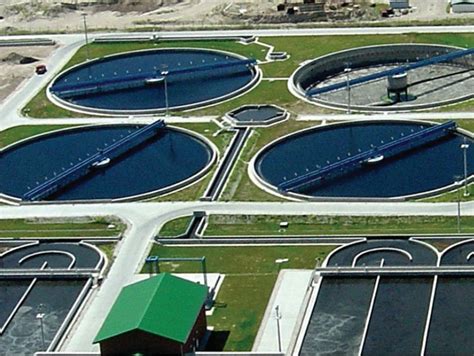 Jembatan Gravity Sludge Thickener Dipasang