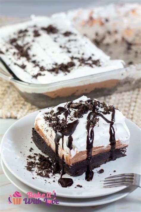 Easy Mississippi Mud Pie Recipe: A Decadent Southern Dessert | Bake It ...