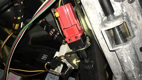 2008 Ford Mustang Check Fuel Cap Code 的图像结果