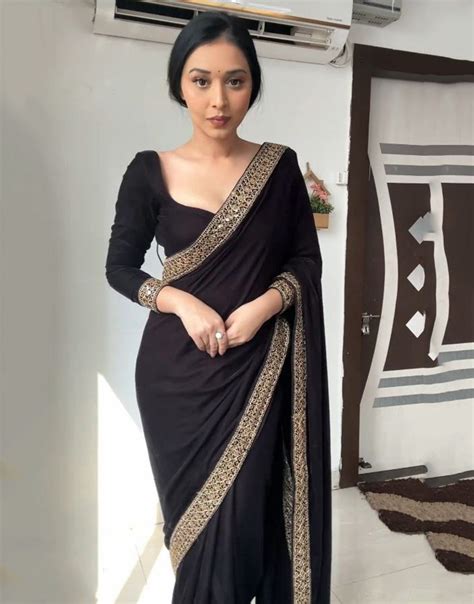 Black Velvet With Lace Border Ready To Wear Saree – Sareewave