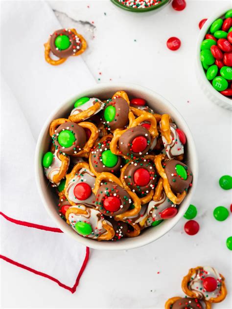 Christmas Pretzel Treats: Festive Family Tradition Recipe