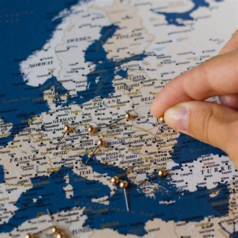 Map with Push Pins 的图像结果