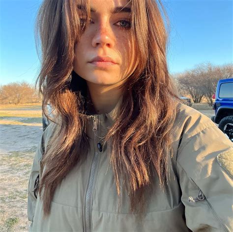 Haylujan en 2025 | Fotografía de baloncesto, Cabello, Fotografía