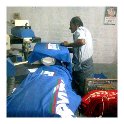 K.Ravidesigns - Fashion Print Designer & T-Shirt Manufacturer