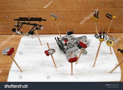 Basic Plastic Model Building 的图像结果