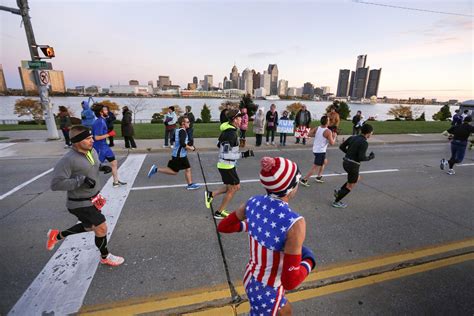 Detroit Free Press Marathon sells out key races for the first time in ...