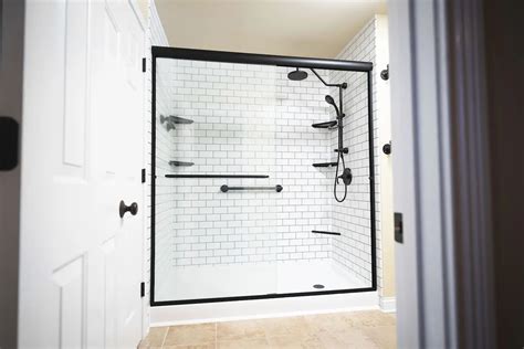 Walk-In Shower Replacement 的图像结果